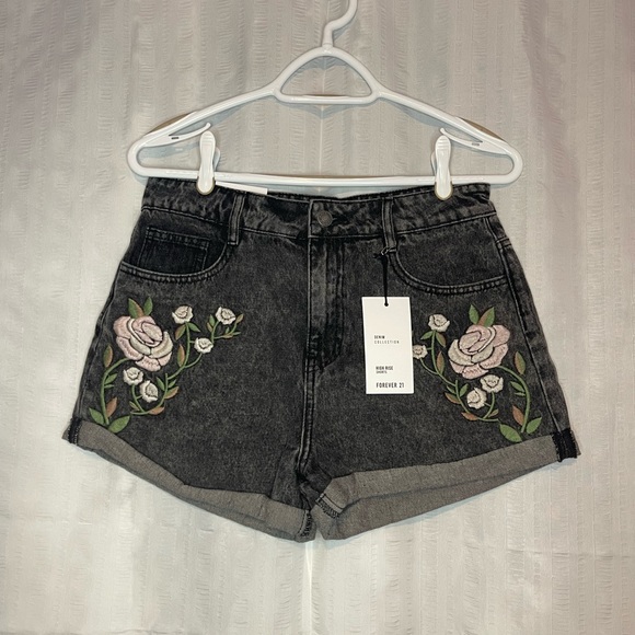 Women's High Rise Shorts - Picture 1 of 6